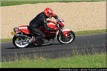 ducati_sud_belgio_93_3_2010.JPG