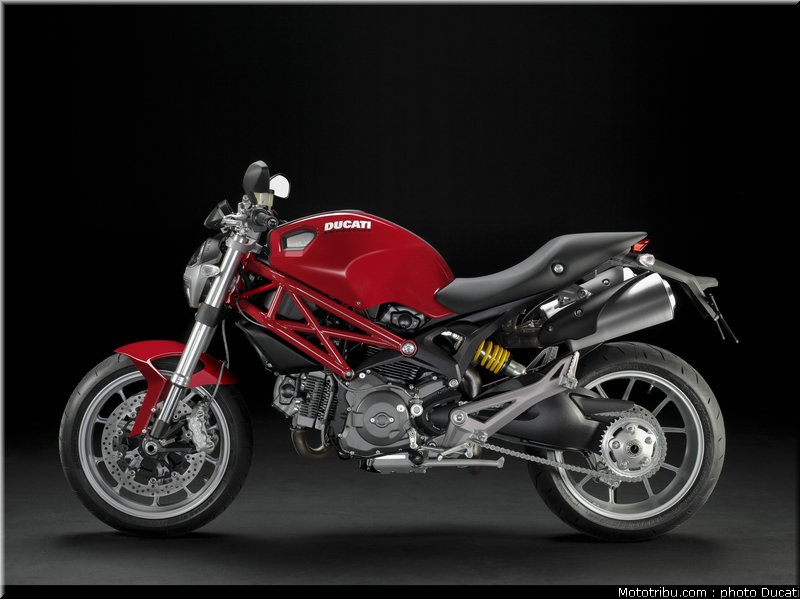 ducati_1100_2010_3