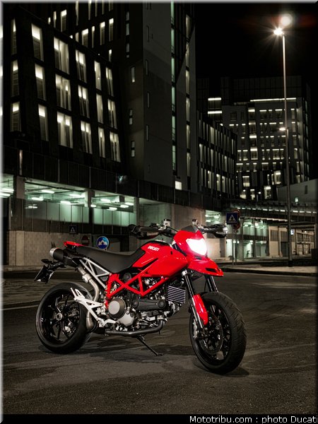 ducati_hypermotard_1100_evo_007