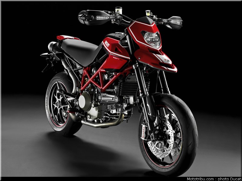 ducati_hypermotard_1100_evo_sp_2010_5