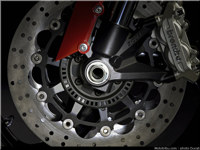 ducati_monster_696_abs_2010_2