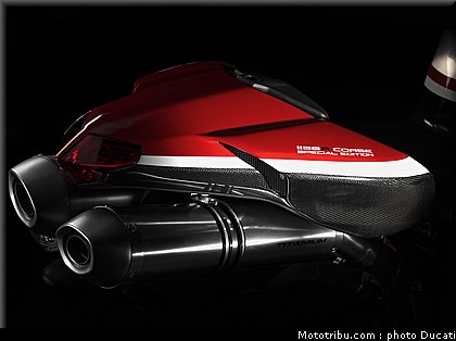 ducati_1198r_corse_se_2010_6.jpg