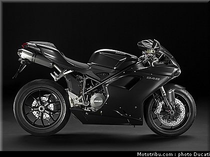 ducati_848_2010_3.jpg