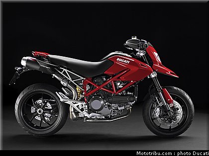 ducati_hypermotard_1100_evo_001.jpg