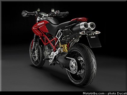 ducati_hypermotard_1100_evo_002.jpg