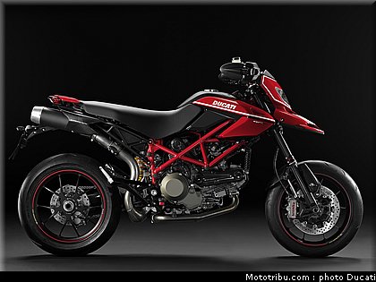ducati_hypermotard_1100_evo_sp_2010_2.jpg