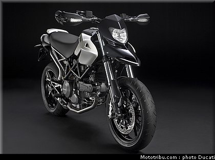 ducati_hypermotard_796_2010_1.JPG
