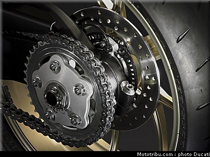 ducati_monster_1100abs_2010_2.jpg