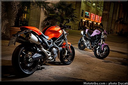 ducati_monster_696_2010_6.jpg