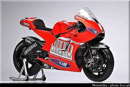 ducati_gp10_2010_001.jpg