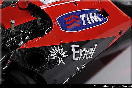 ducati_gp10_2010_004.jpg