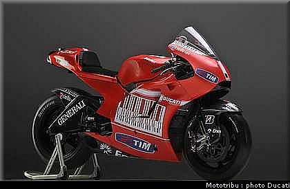 ducati_gp10_2010_005.jpg