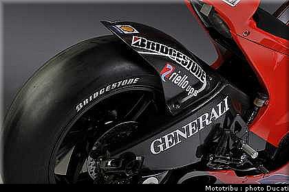 ducati_gp10_2010_008.jpg