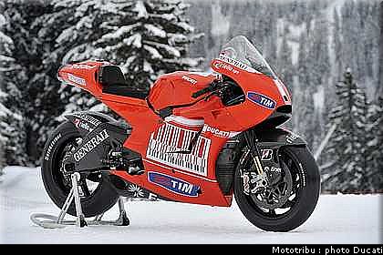 ducati_gp10_2010_014.jpg