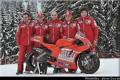 ducati_gp10_2010_018.jpg