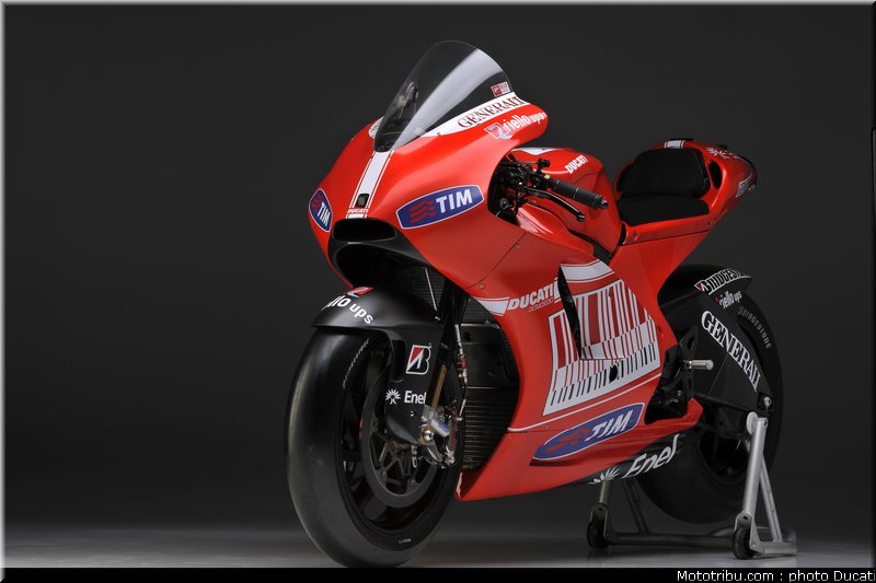 ducati_gp10_2010_013