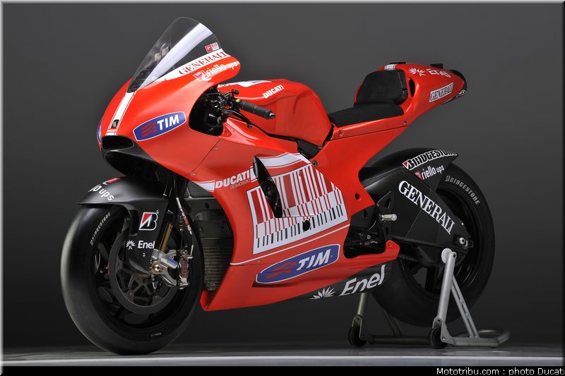 ducati_gp10_2010_015
