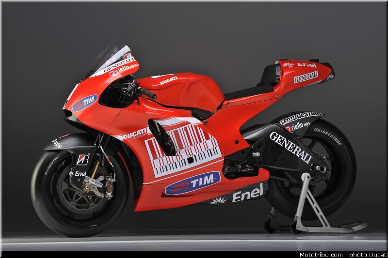 ducati_gp10_2010_017