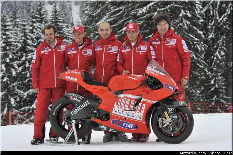 ducati_gp10_2010_018