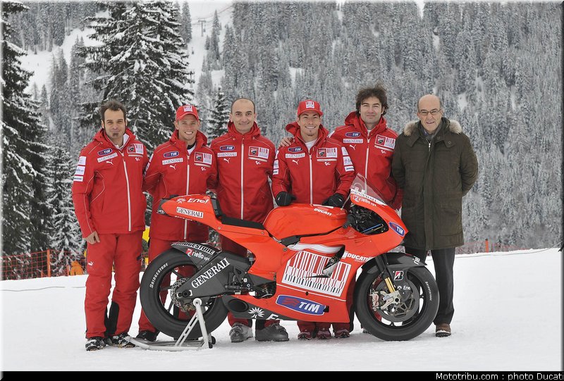 ducati_gp10_2010_022