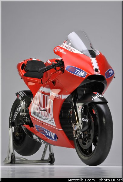 ducati_gp10_2010_027