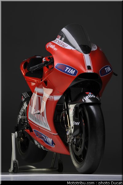 ducati_gp10_2010_028