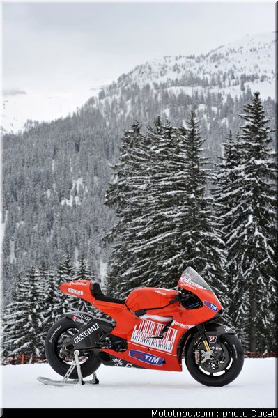ducati_gp10_2010_034