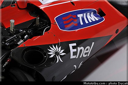 ducati_gp10_2010_004.JPG