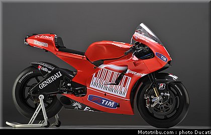ducati_gp10_2010_007.JPG