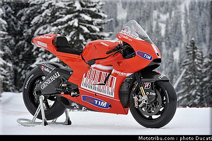 ducati_gp10_2010_014.JPG