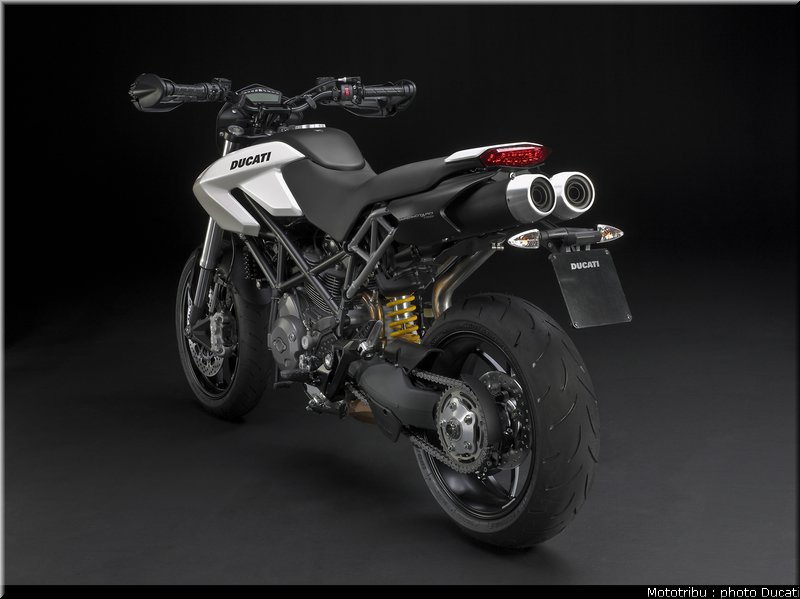 ducati_hypermotard_2010_2