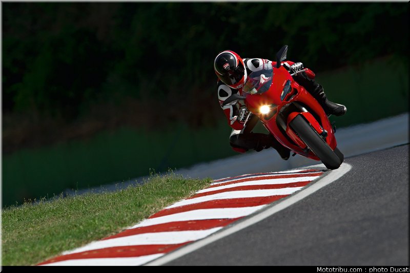 ducati_1198_sp_2011_01