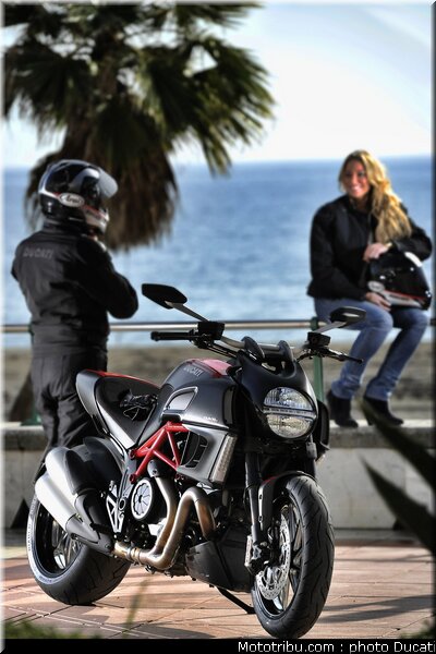 ducati_2011_diavel_007