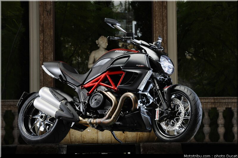 ducati_2011_diavel_011