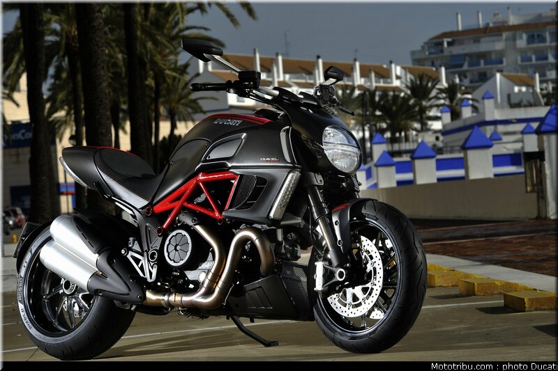 ducati_2011_diavel_017