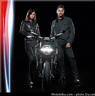 ducati_2011_diavel_010.jpg