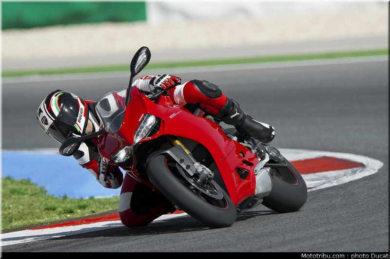 ducati_1199_panigale_001_2012