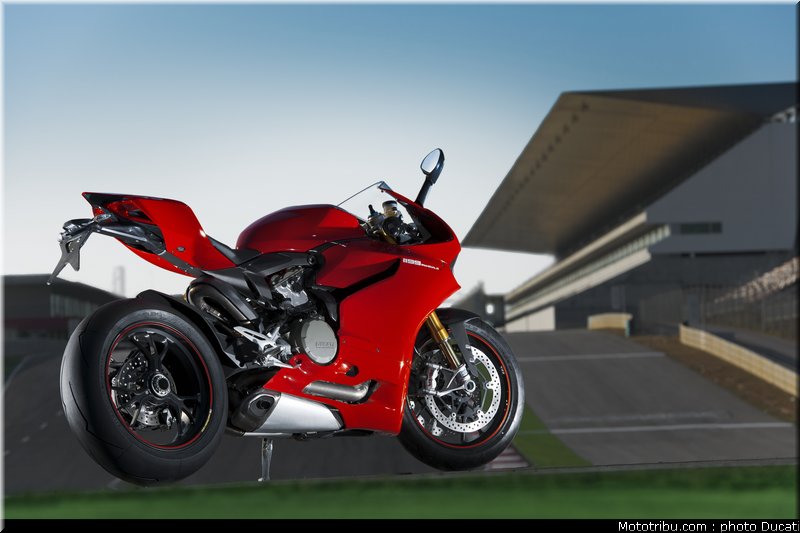 ducati_1199_panigale_008_2012