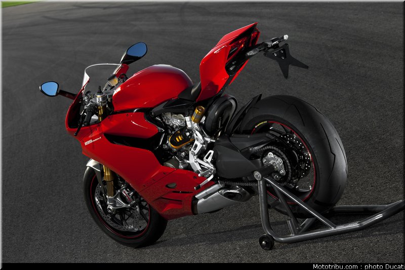 ducati_1199_panigale_019_2012