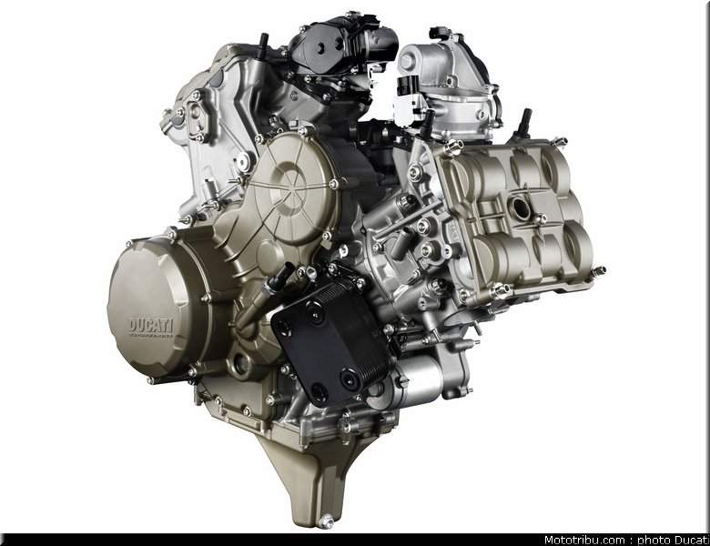 ducati_1199_panigale_029_2012