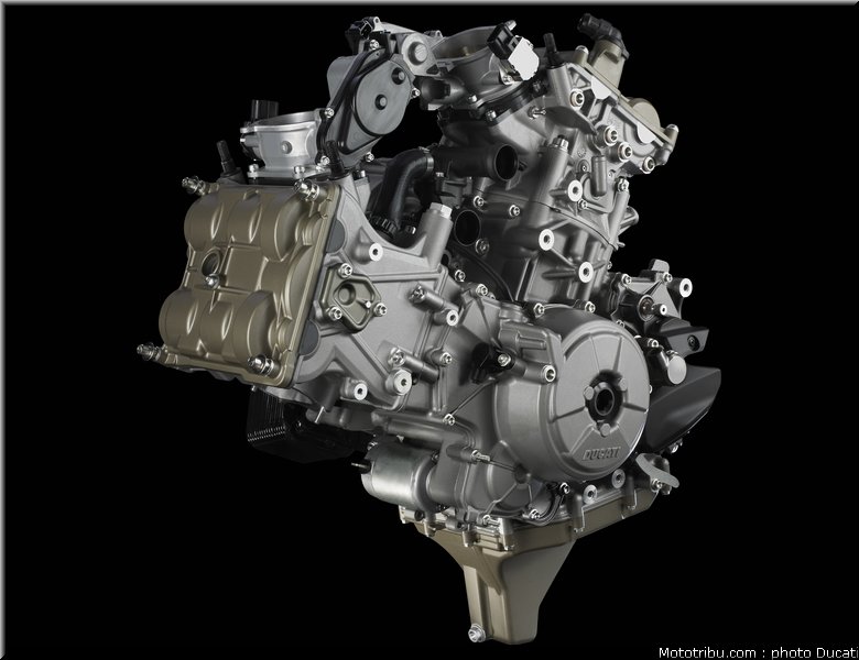 ducati_1199_panigale_036_2012