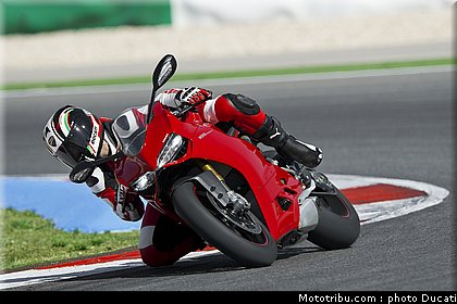 ducati_1199_panigale_001_2012.jpg