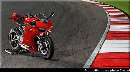 ducati_1199_panigale_009_2012.jpg
