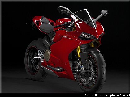 ducati_1199_panigale_011_2012.jpg
