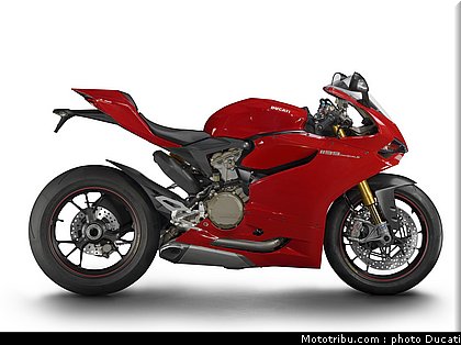 ducati_1199_panigale_013_2012.jpg