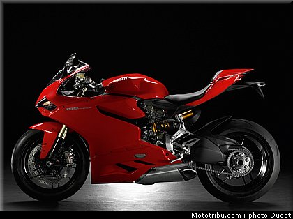 ducati_1199_panigale_015_2012.jpg