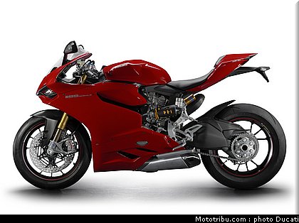 ducati_1199_panigale_017_2012.jpg