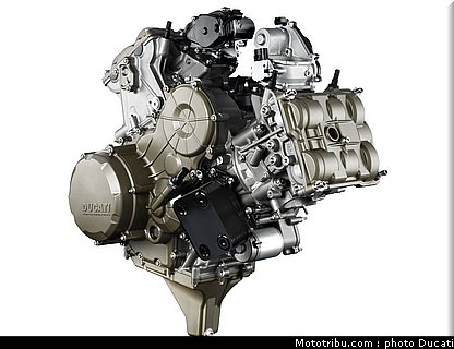 ducati_1199_panigale_029_2012.jpg