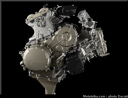 ducati_1199_panigale_034_2012.jpg