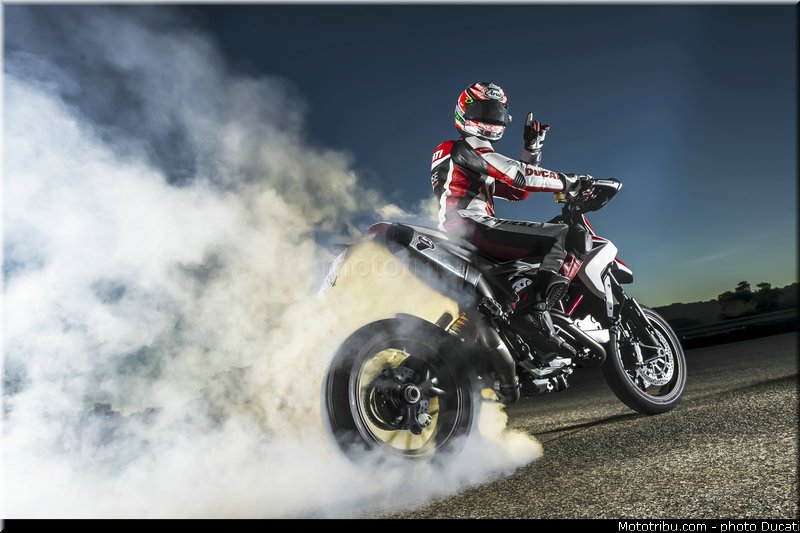 0003_ducati_2013_hypermotard_hayden_003